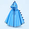 Poncho de pluie enfant a visiere dino bleu - packshot produit seul fond pastel