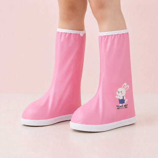 Surchaussures hautes lapin rose portees - focus pieds