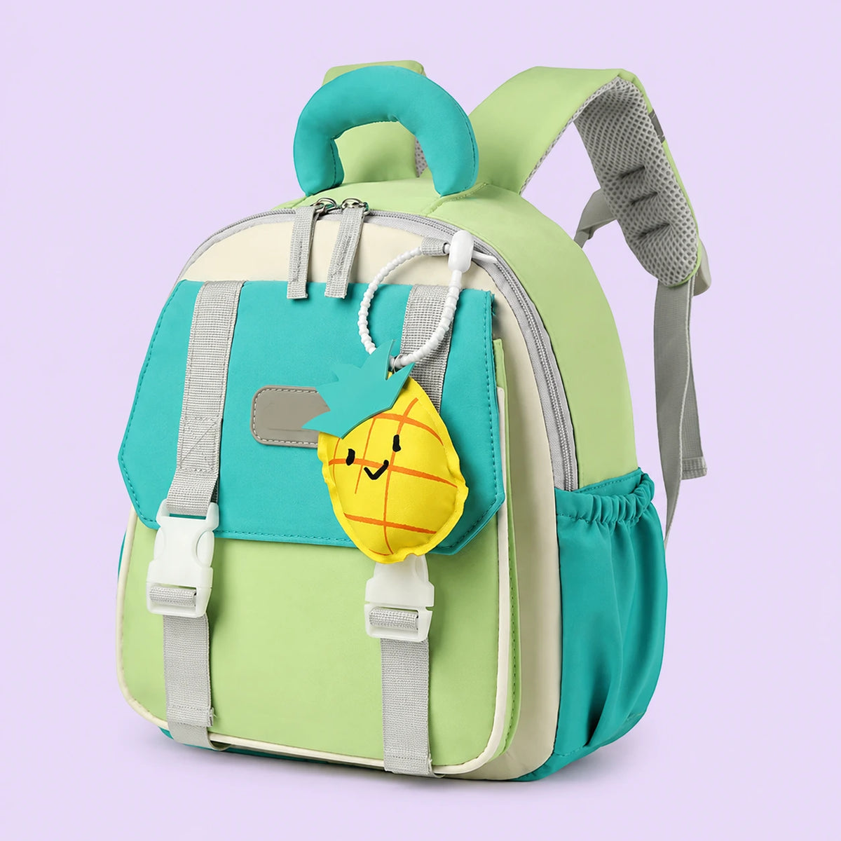 Sac a dos maternelle impermeable vert - packshot produit seul fond pastel