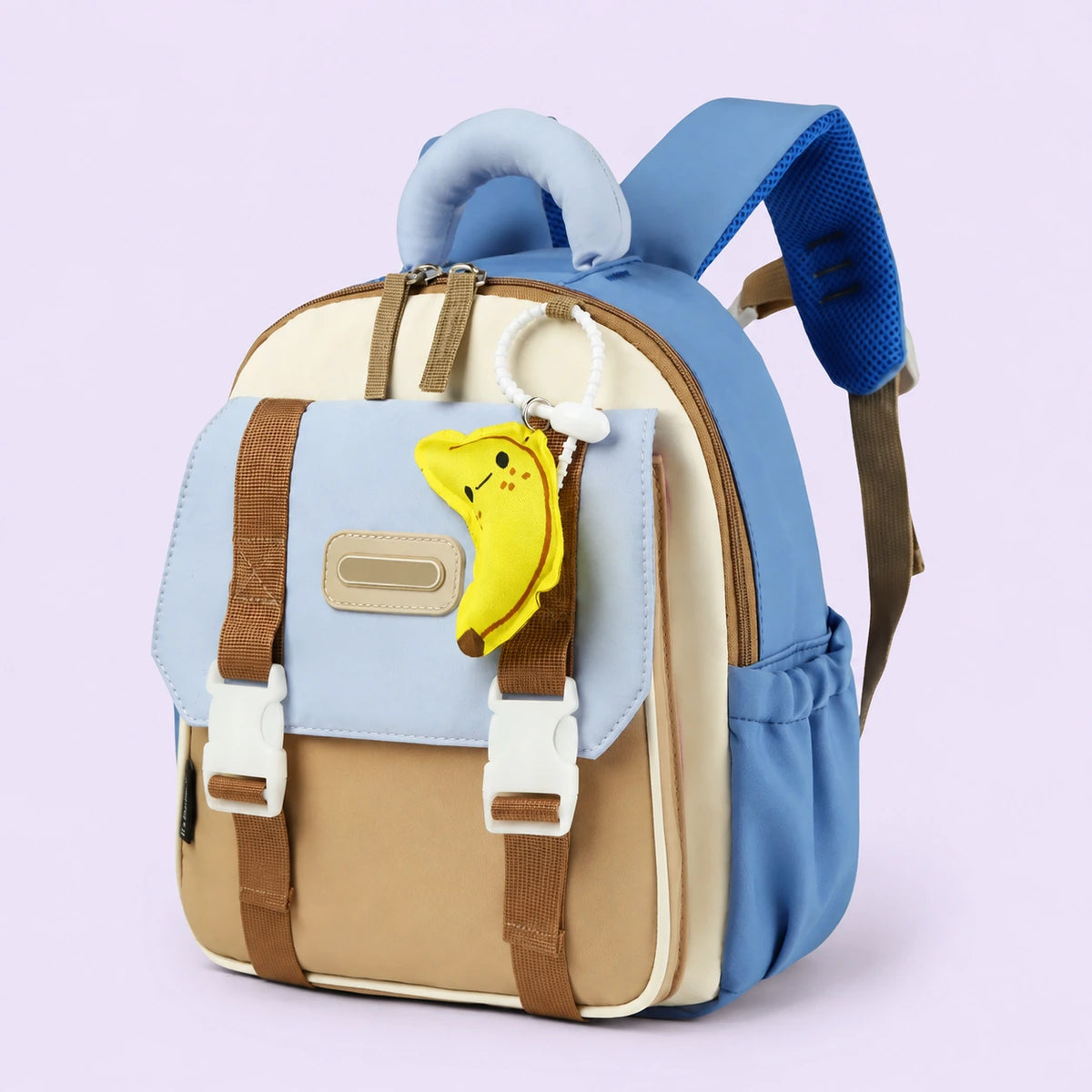 Sac a dos maternelle impermeable bleu - packshot produit seul fond pastel